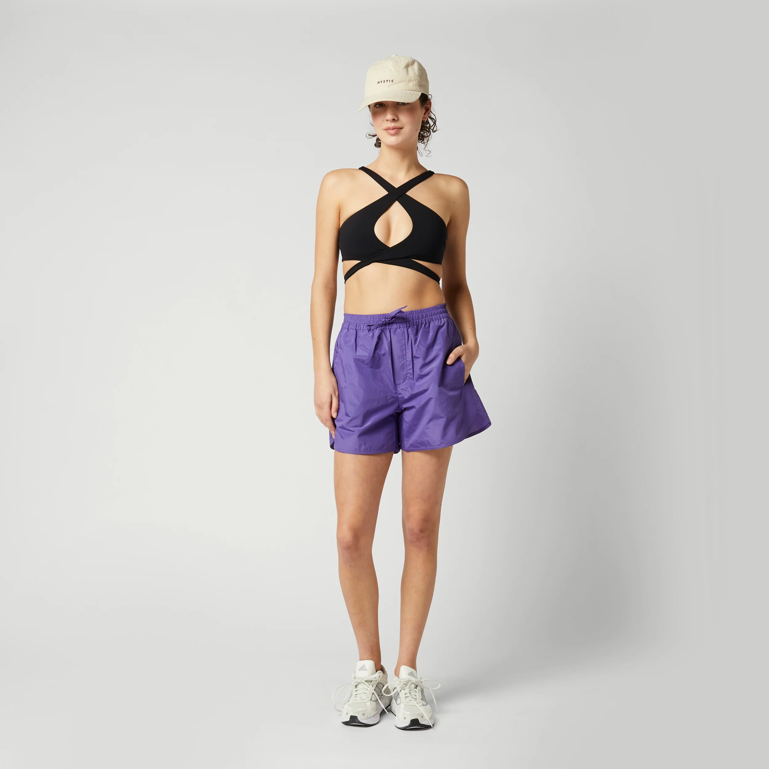 Abyss Shorts Women - Image 3