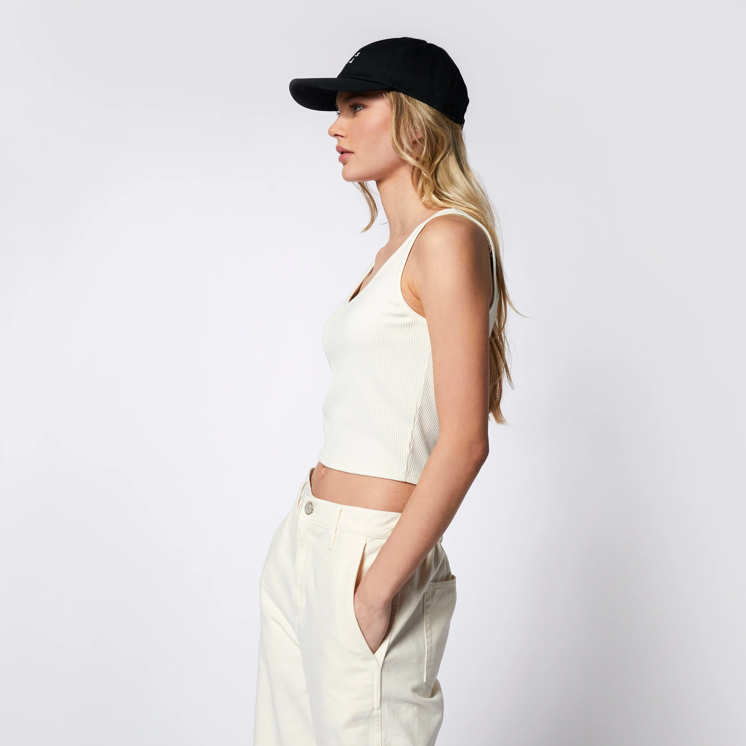 Amber Singlet - Image 10