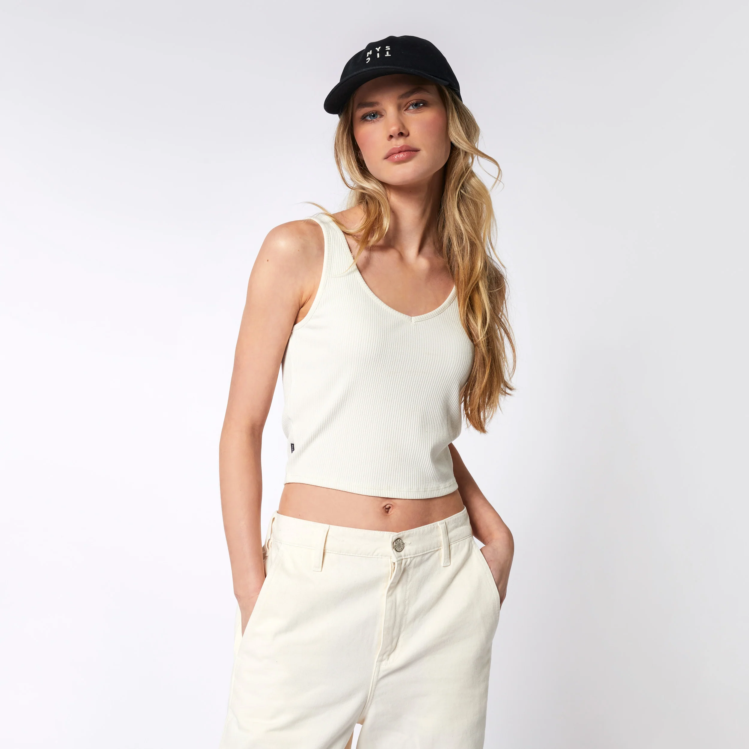 Amber Singlet - Image 12