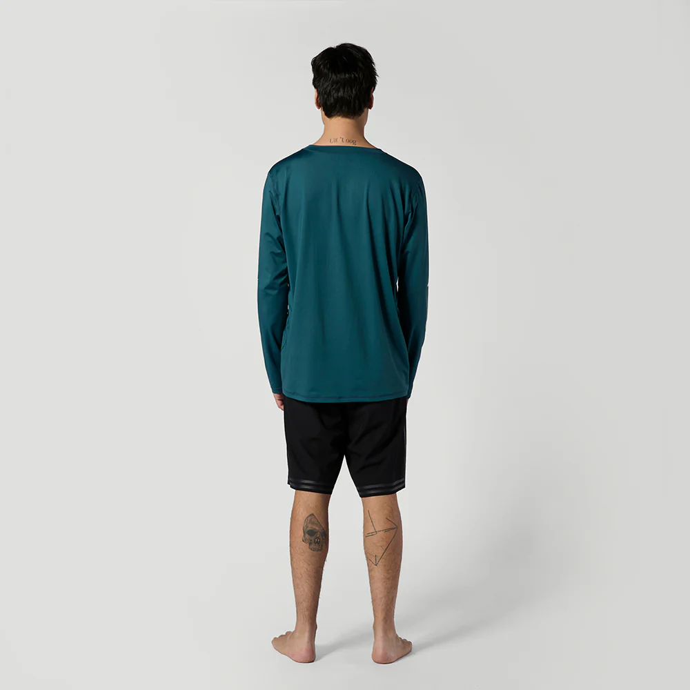 Boarding L/S Rashvest - Image 18