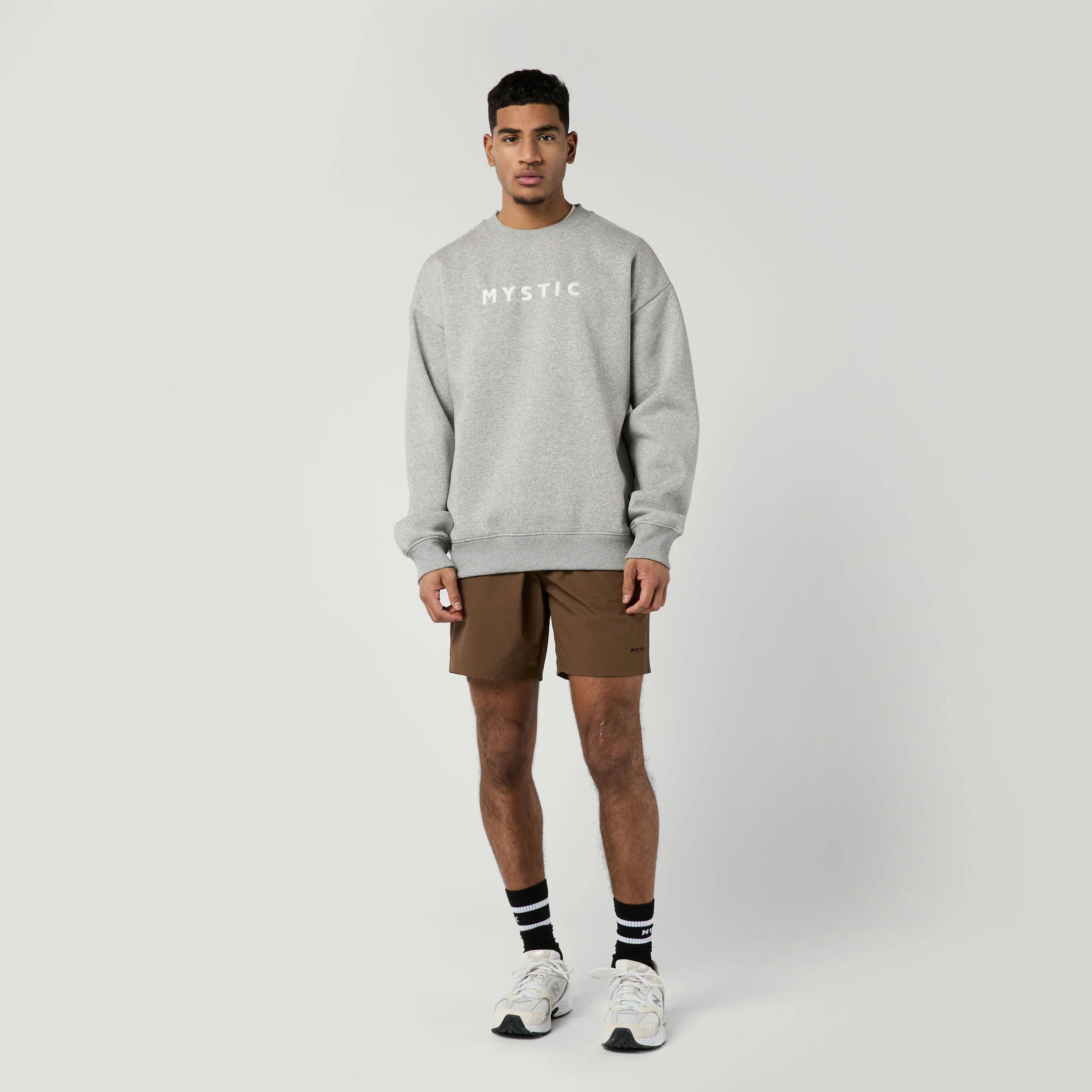 Brand Crew Sweat - Image 33