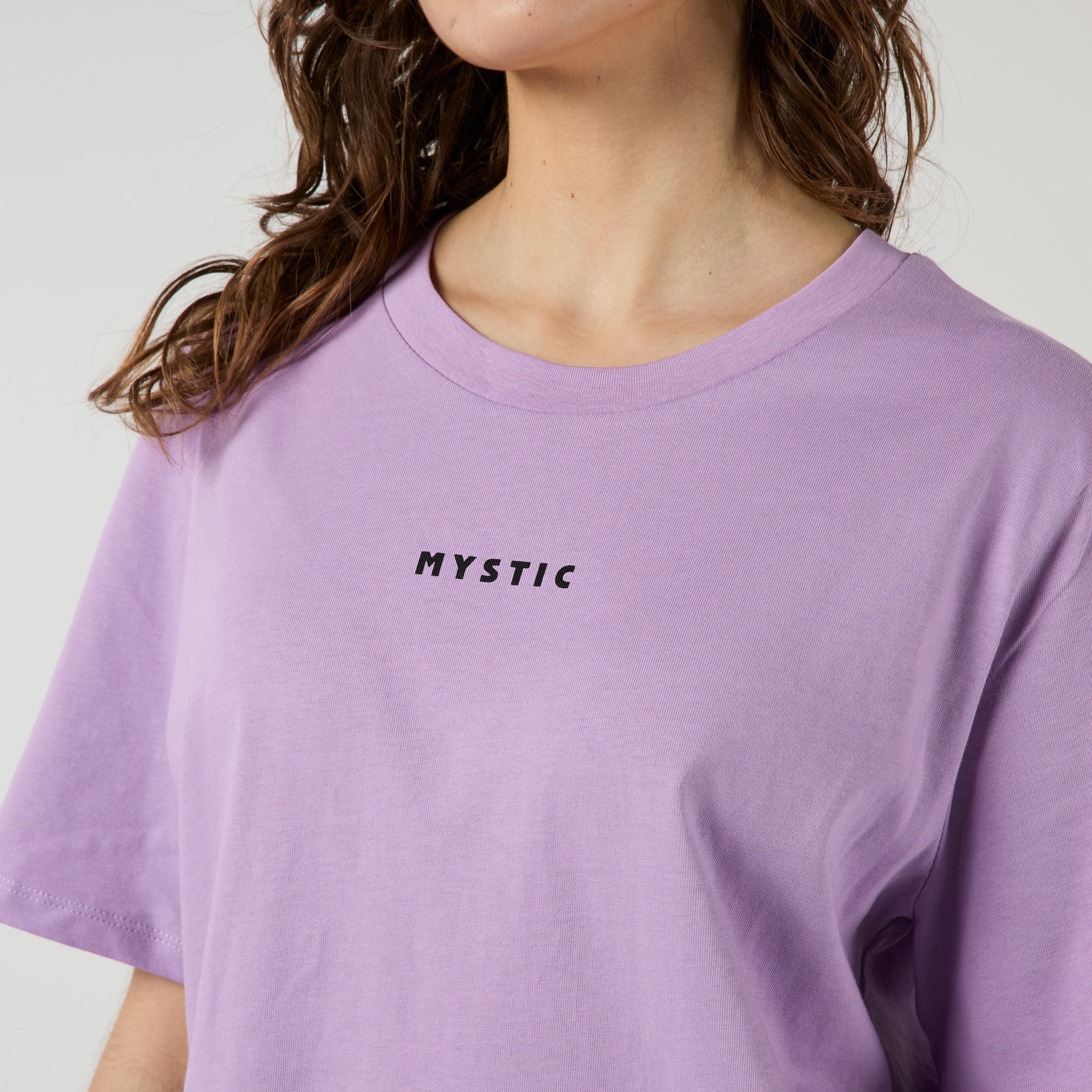 Brand Seasonal Tee Women - Image 11