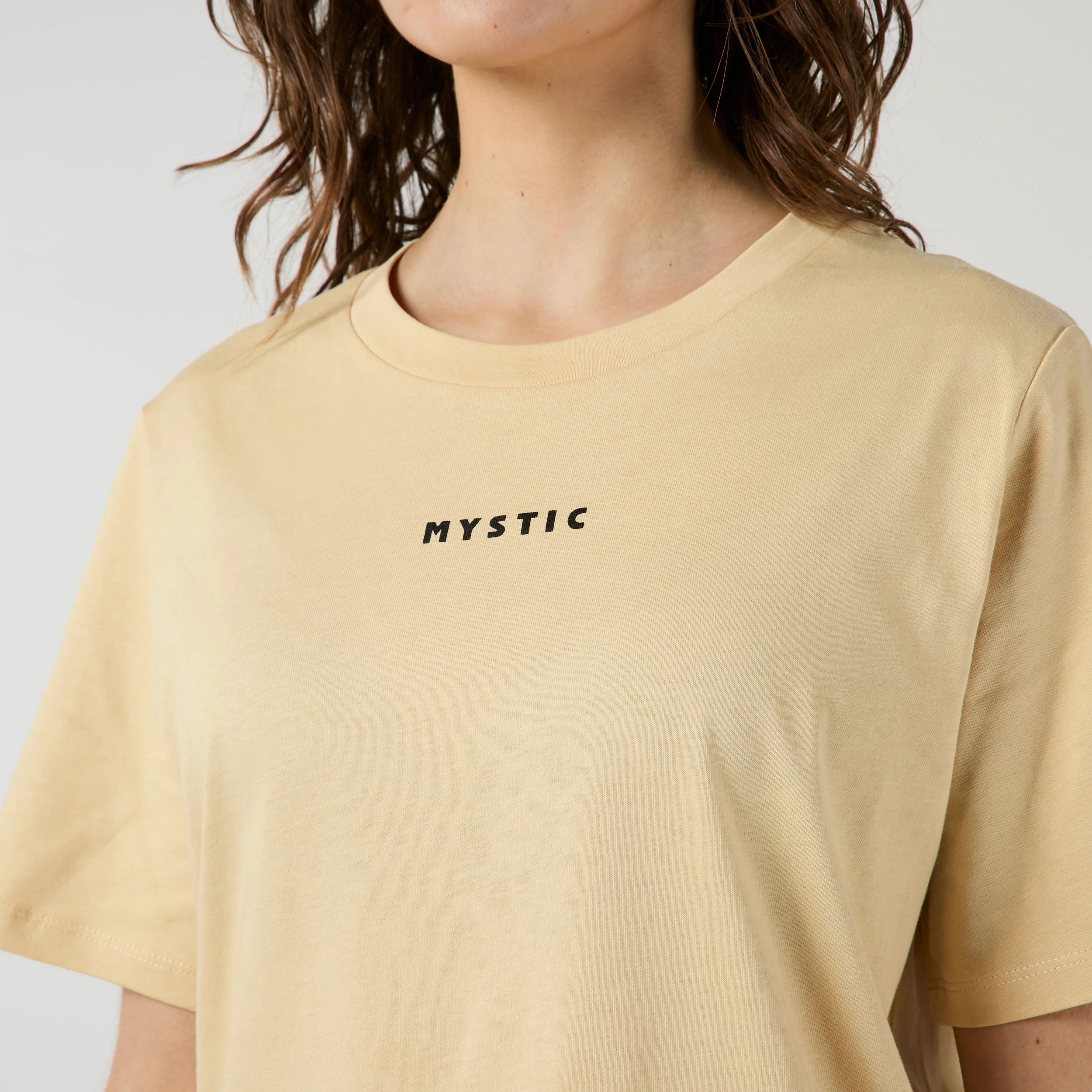 Brand Seasonal Tee Women - Image 8