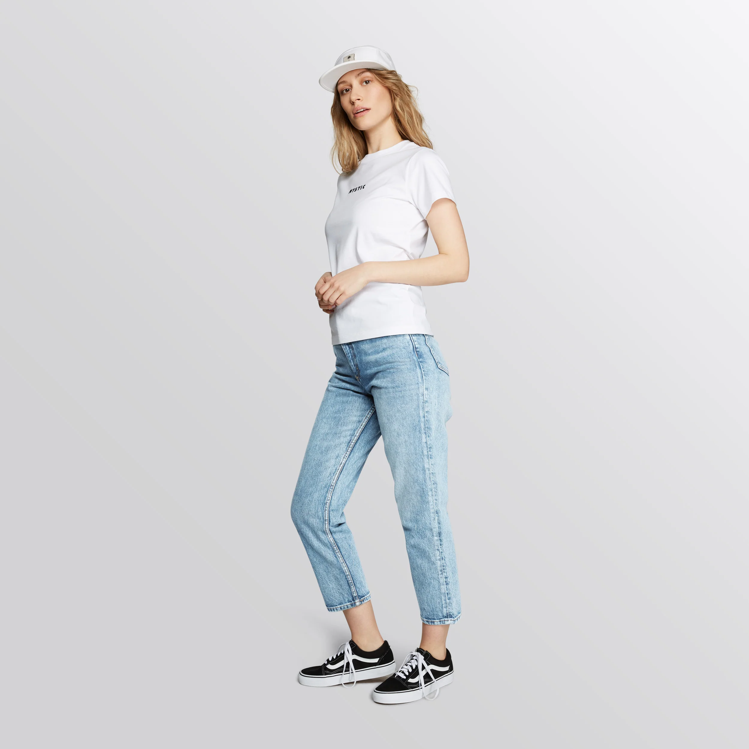 Brand Tee Women - Image 20