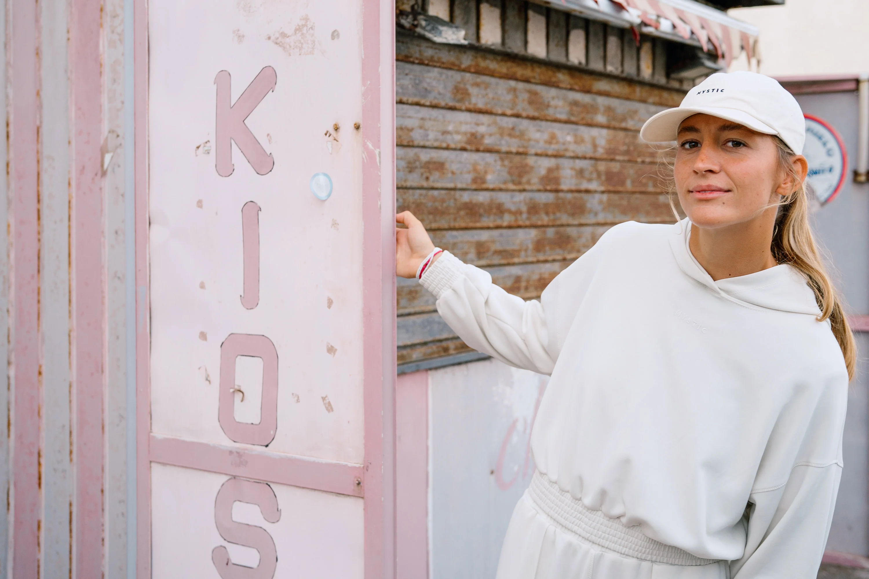Breezy Hood Sweat Women - Image 12