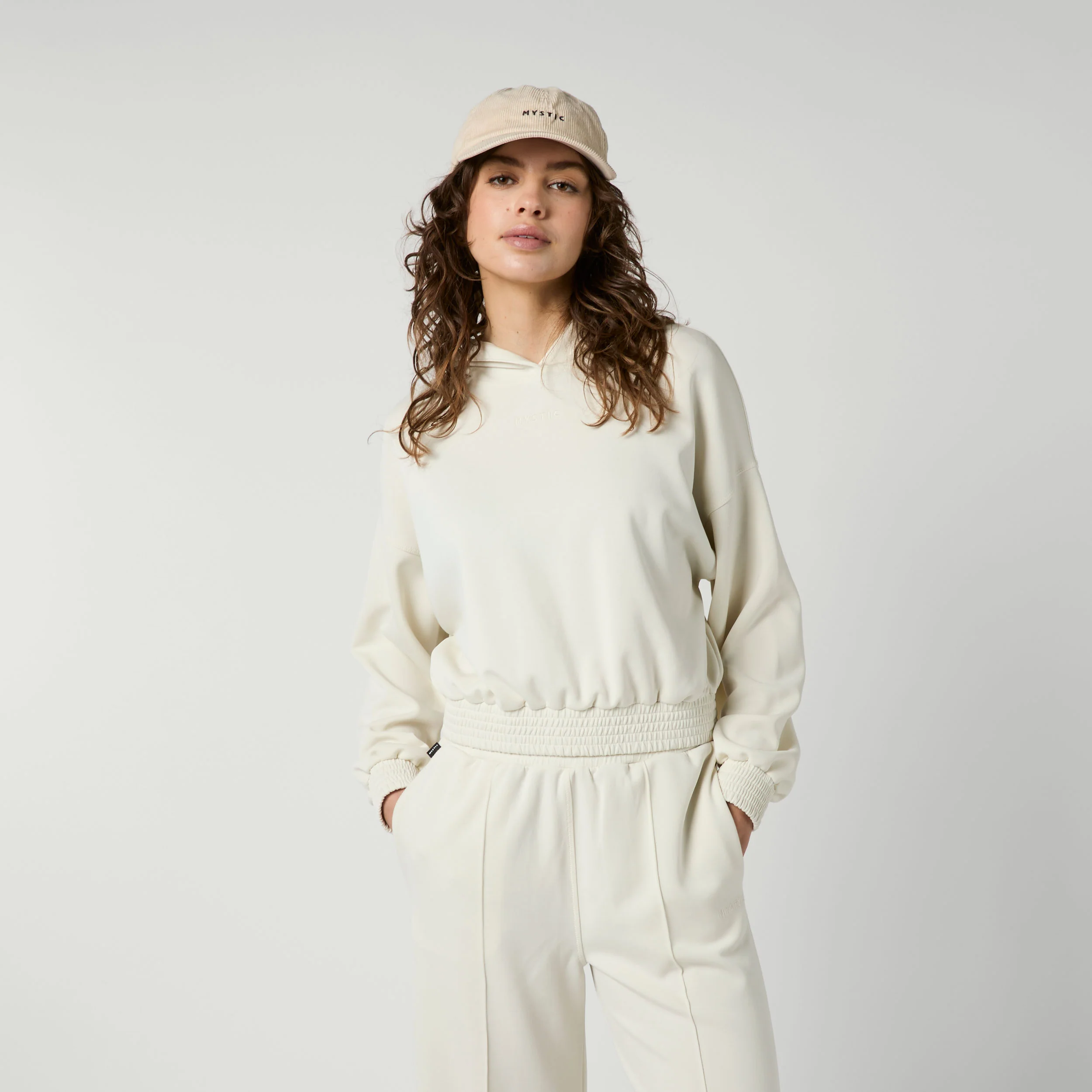 Breezy Hood Sweat Women - Image 6
