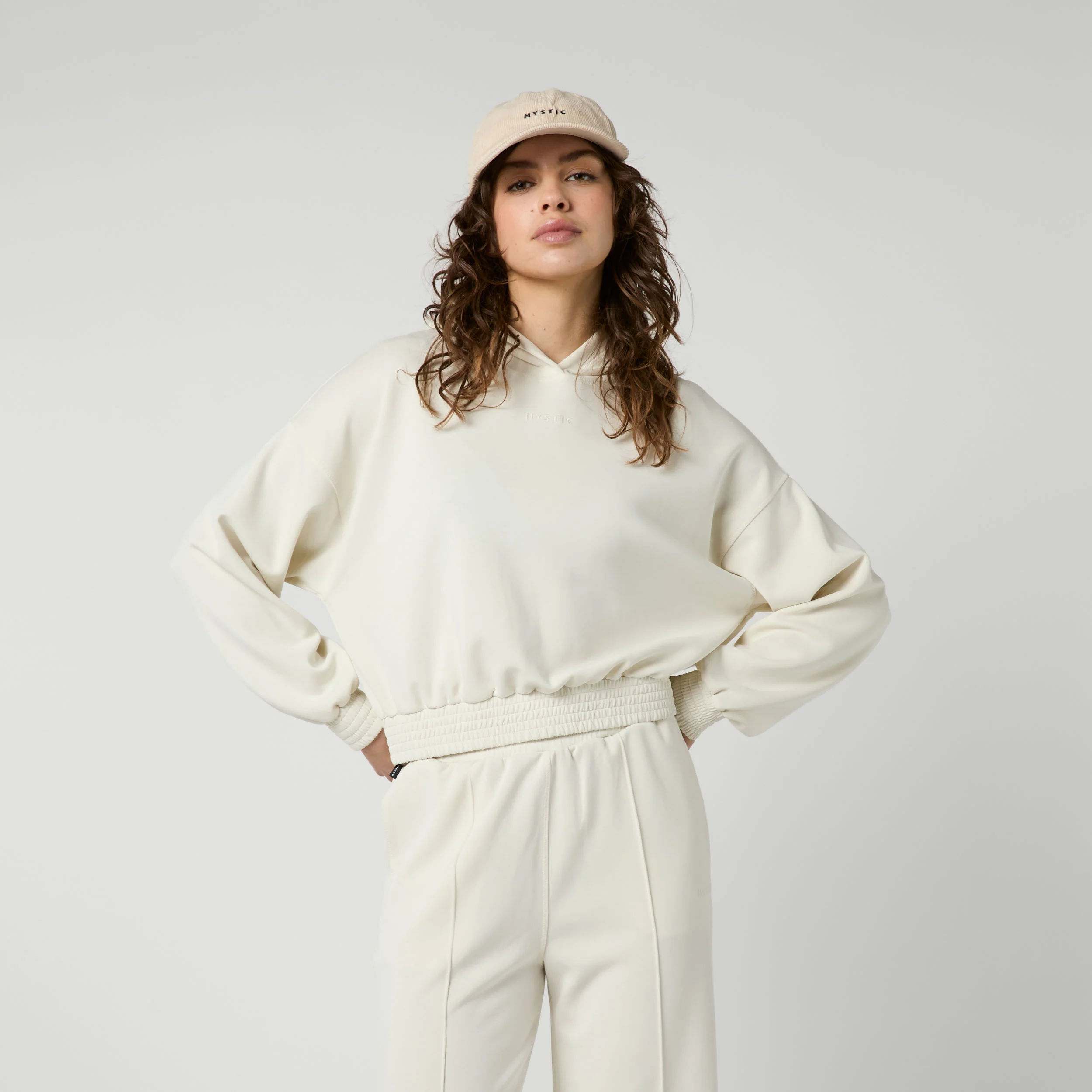 Breezy Hood Sweat Women - Image 7