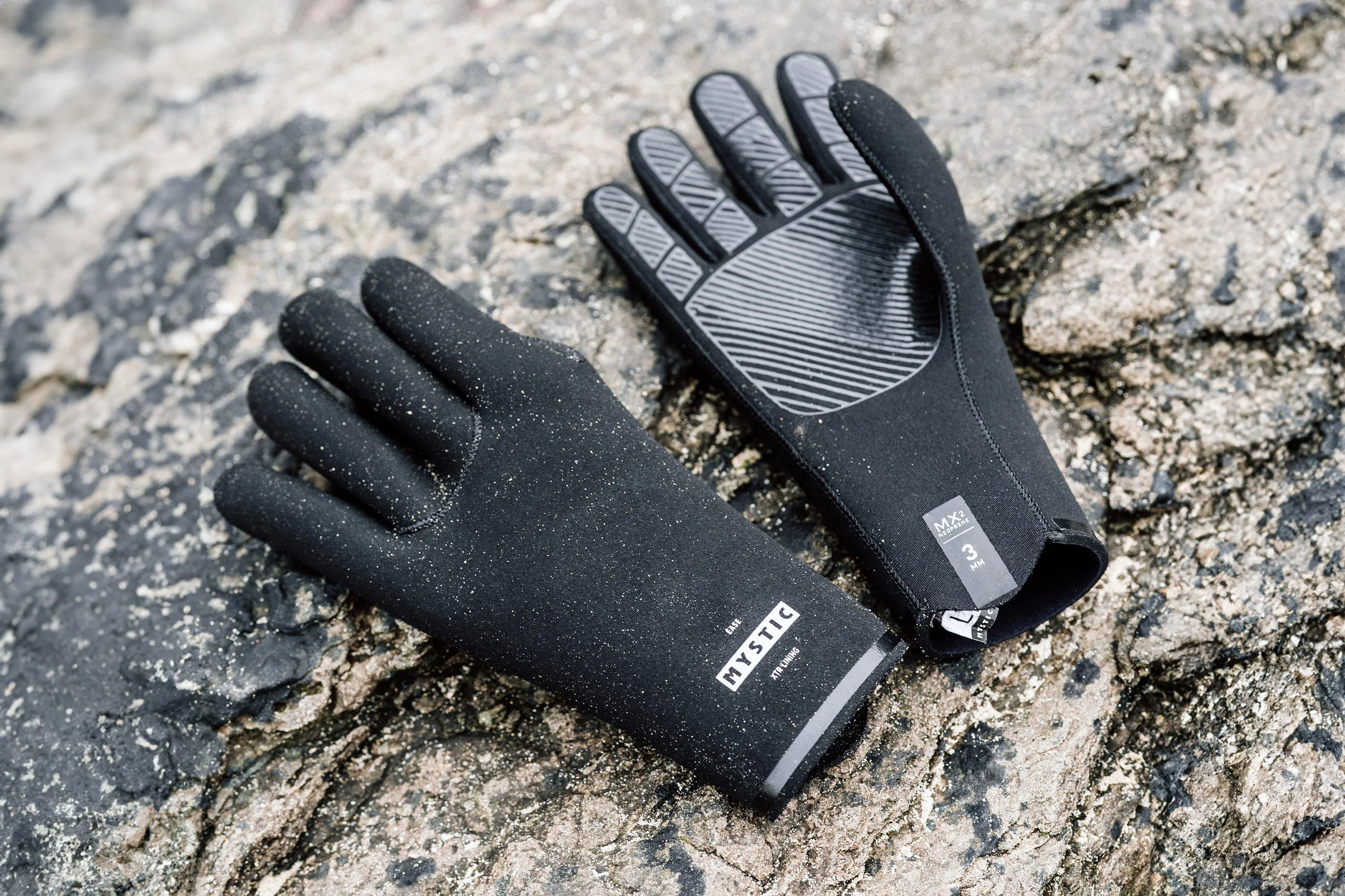 Ease Glove 3mm 5Finger - Image 3