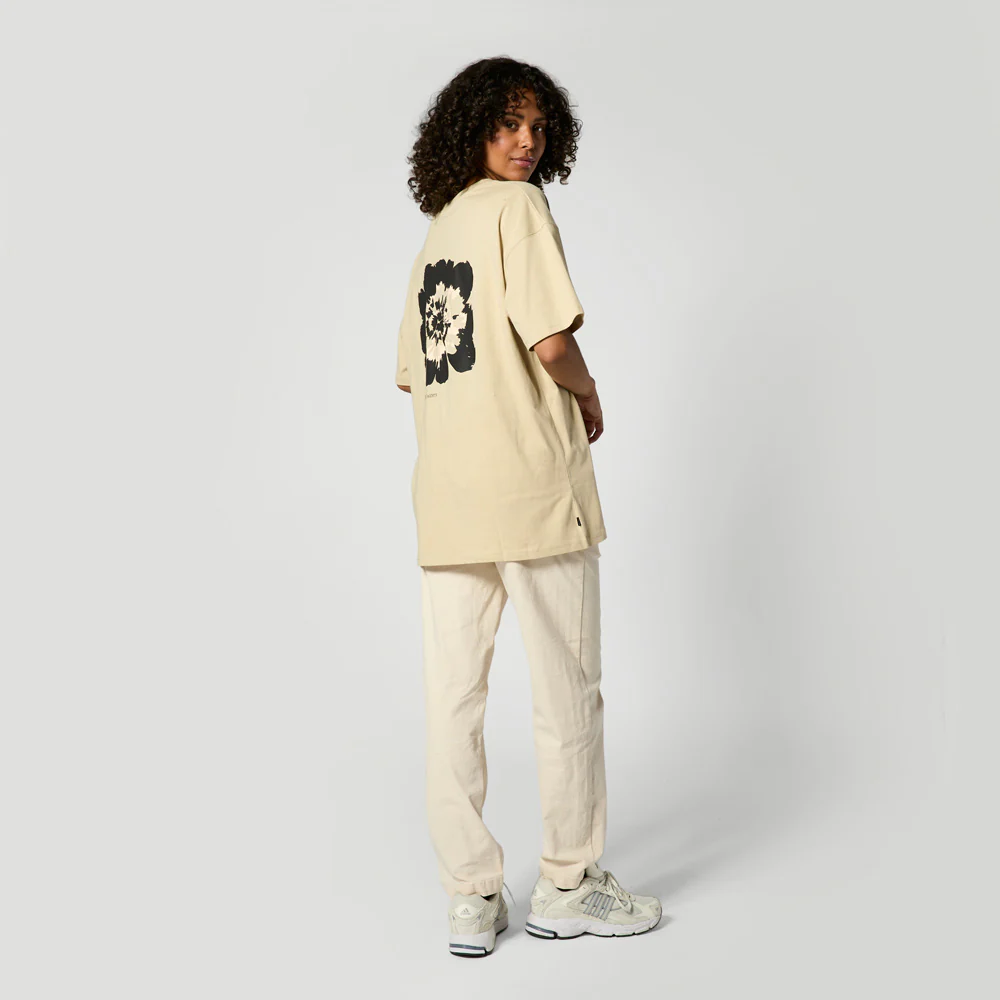 Heartsease Tee - Image 13