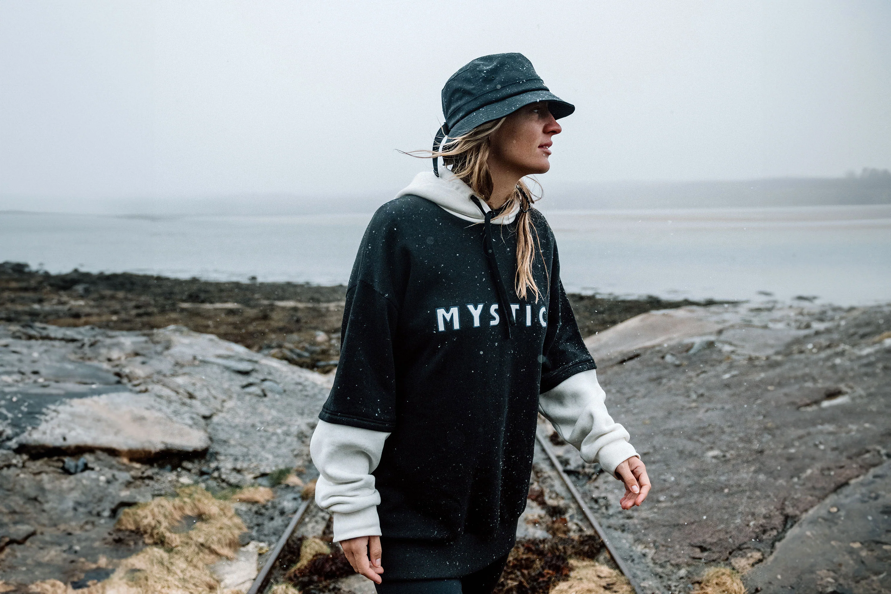 Overseas Hoodie Sweat - Image 9