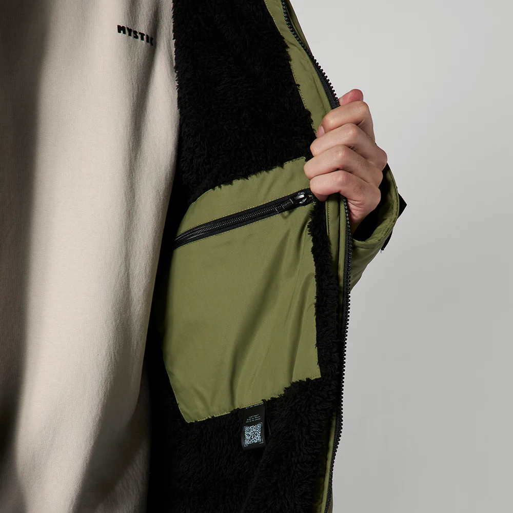 Poncho Explore - Image 111