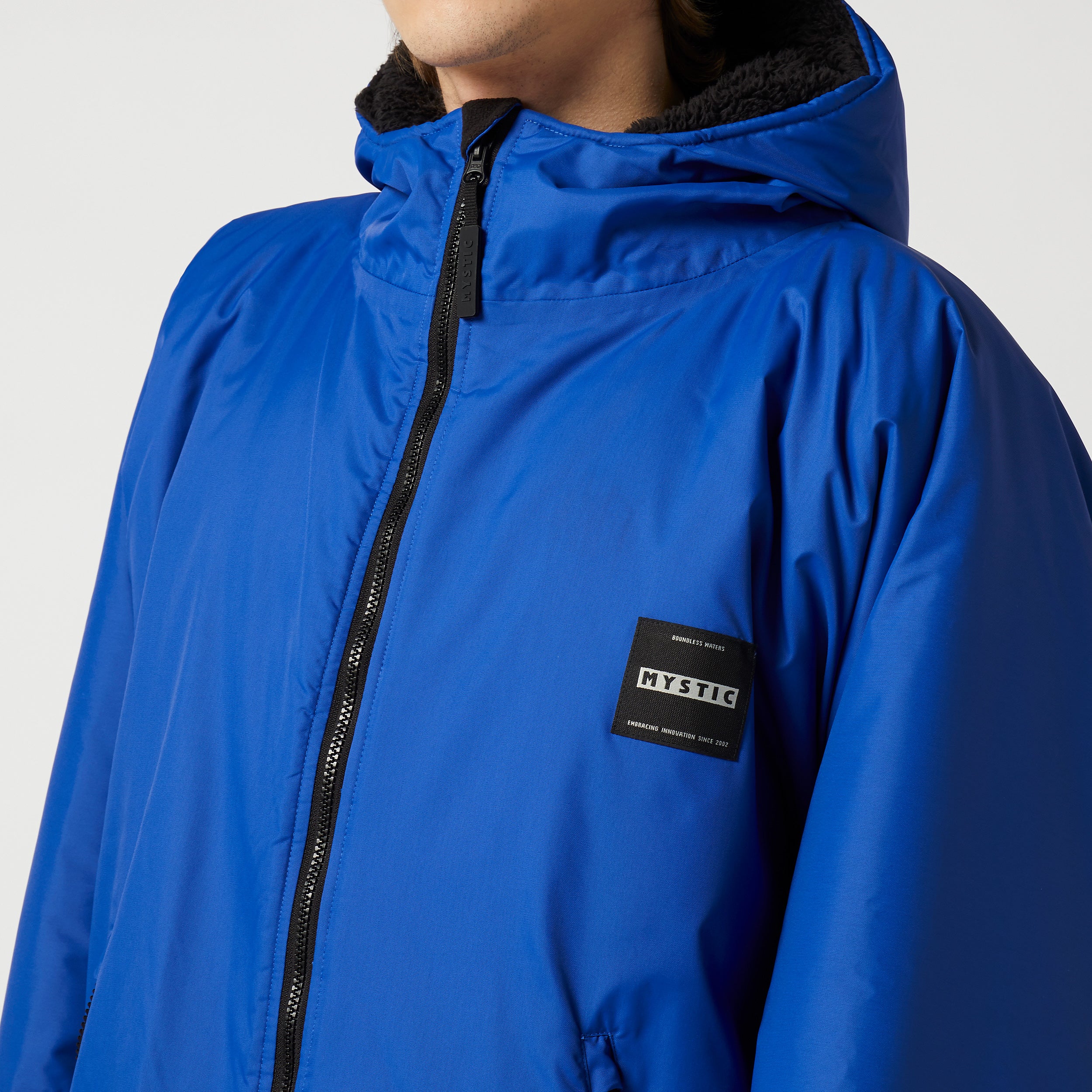 Poncho Explore - Image 79