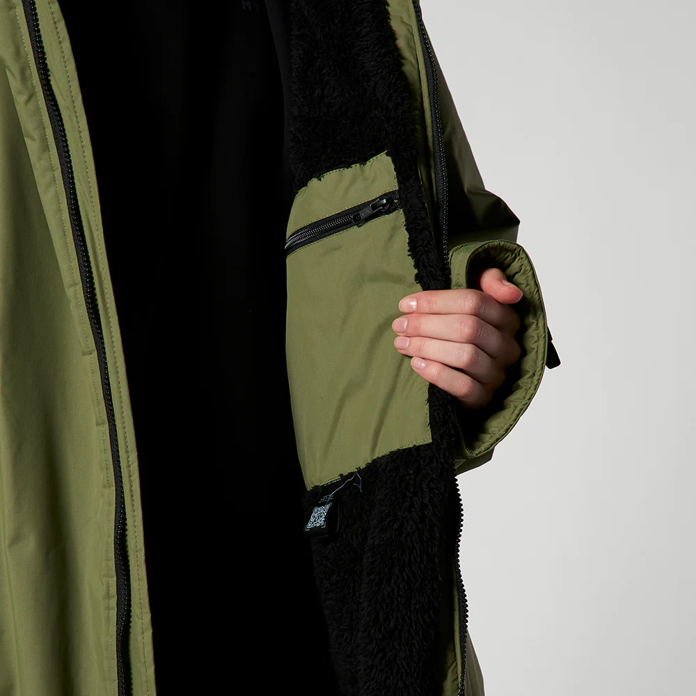 Poncho Explore - Image 99