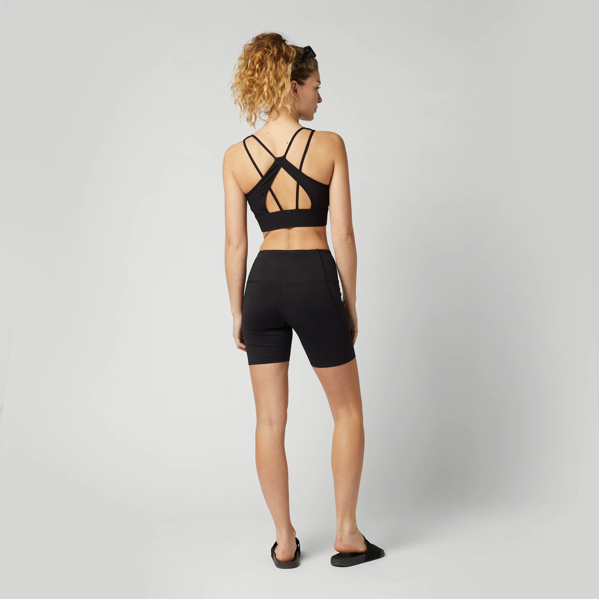 Saimi Sports Bra - Image 14