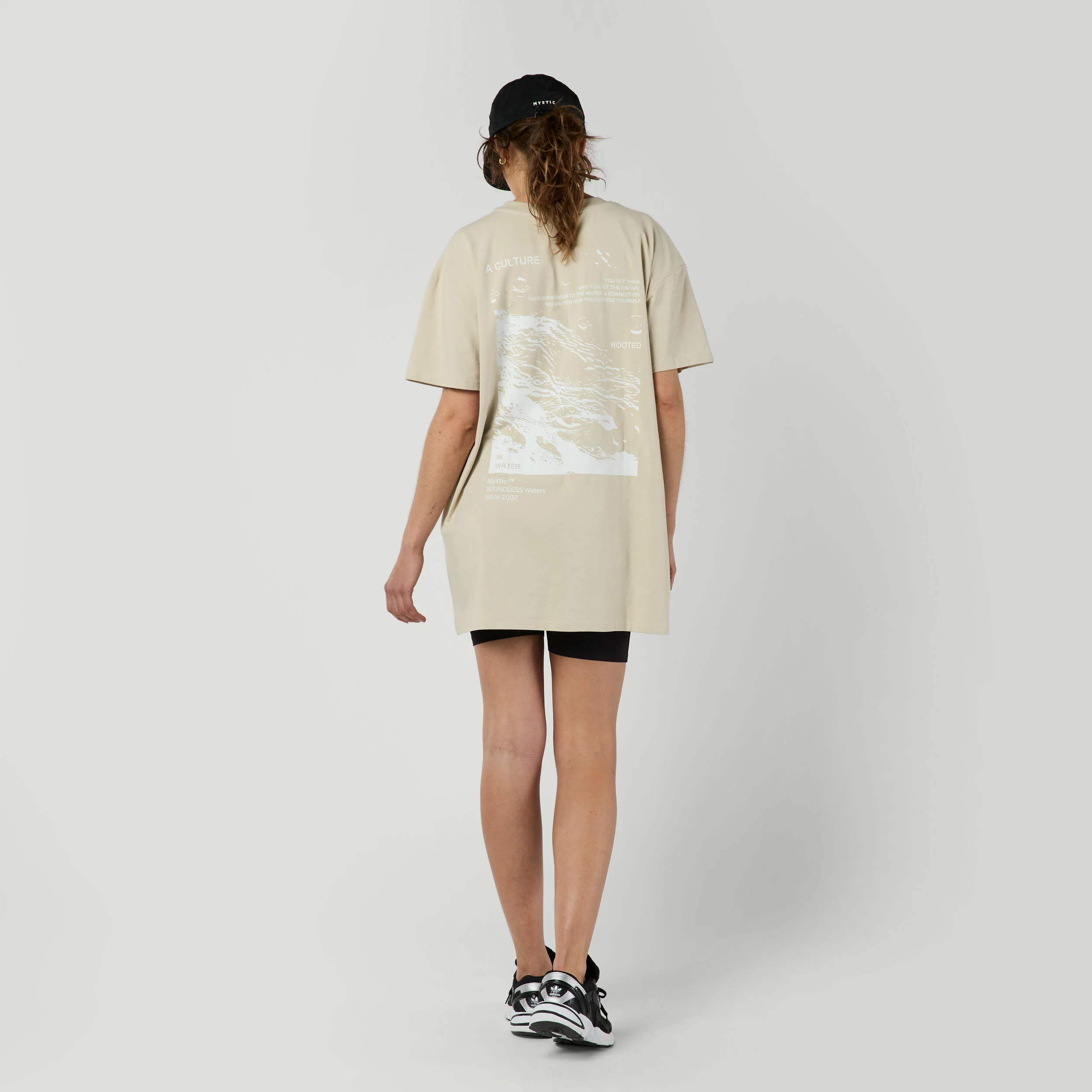 Surrender Long Tee Women - Image 5