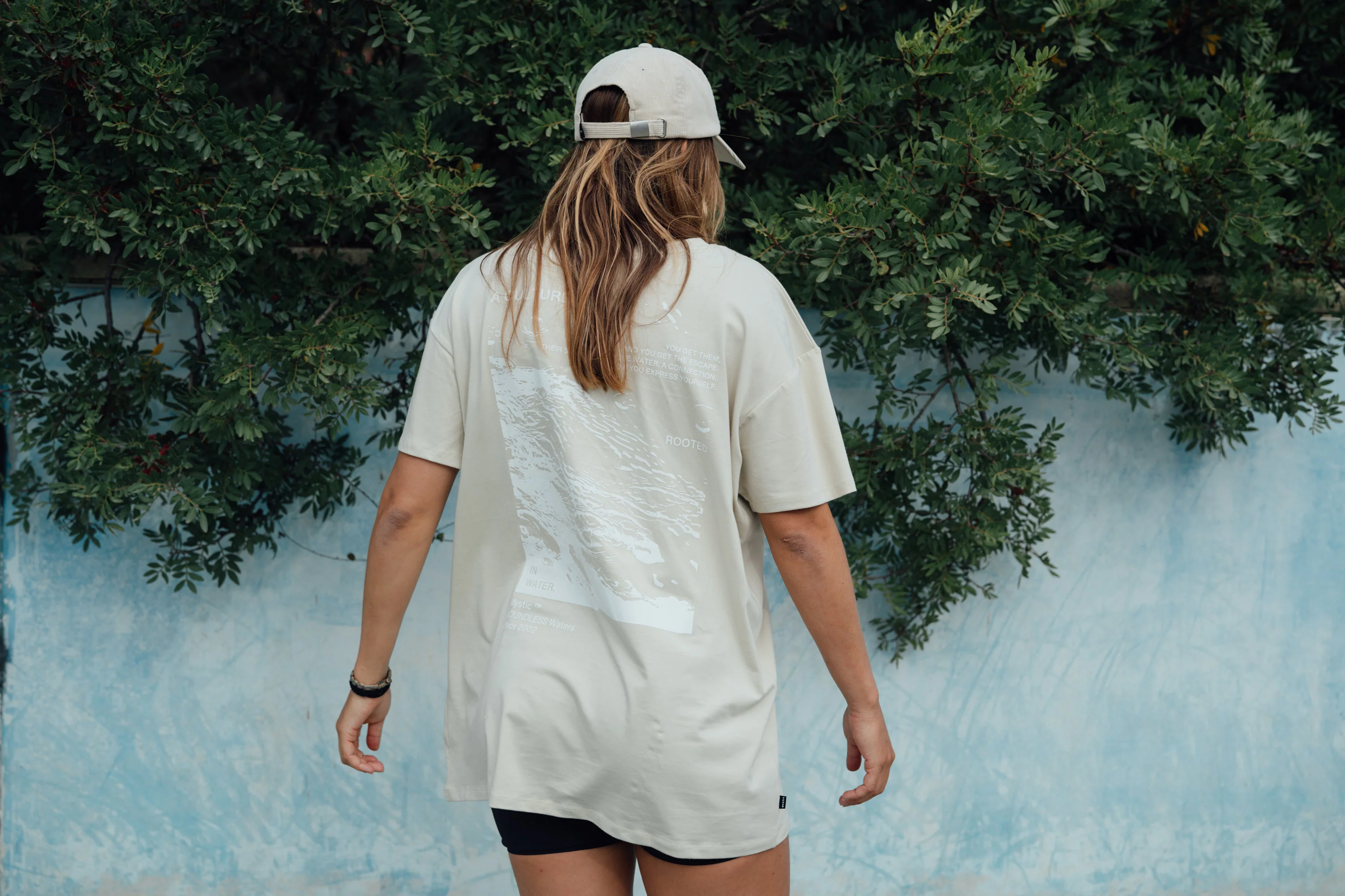 Surrender Long Tee Women - Image 7